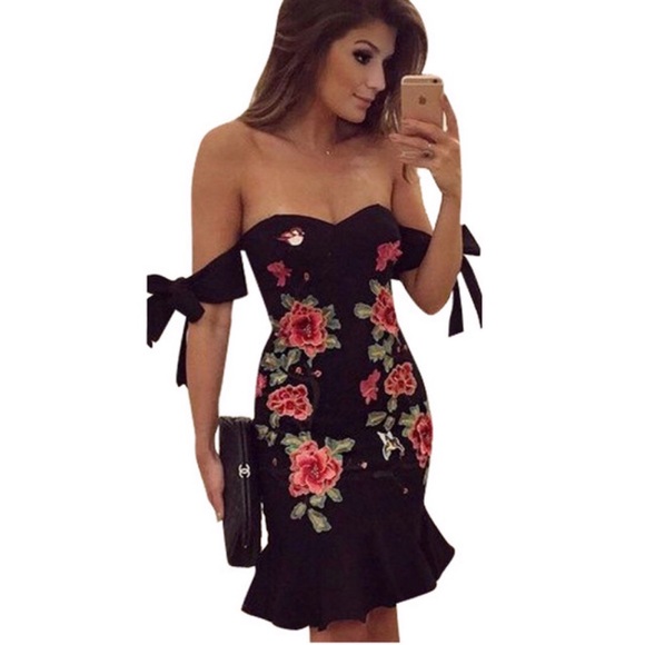Dresses & Skirts - Off Shoulder Sexy  Embroidery Floral Dress